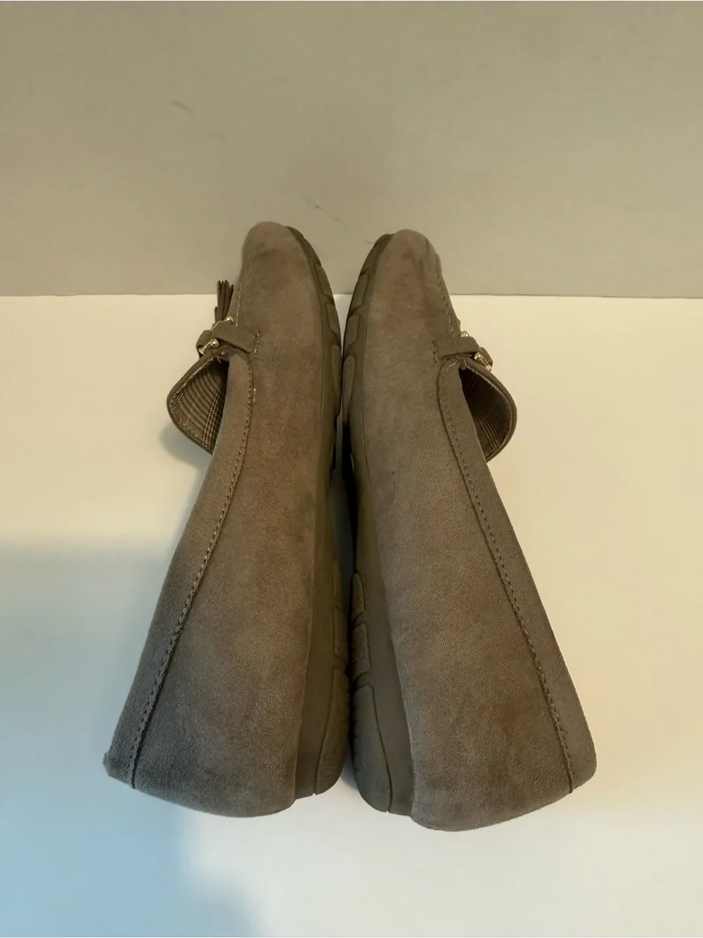 Cliffs suede tan mocassin tassel comfort flat ladies 7.5